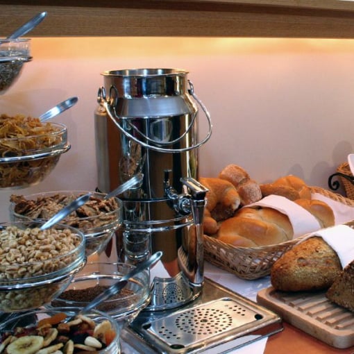 Großes Frühstücksbuffet 